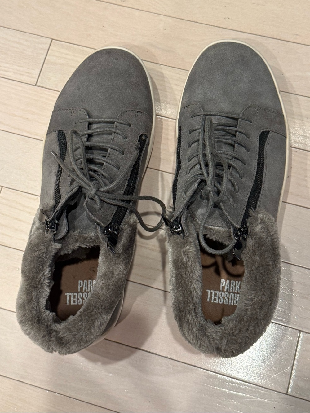 Vintage Russell Park Shearling-Lined Platform Sneakers - Picture 5 of 6